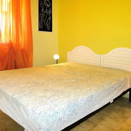 Locazione Turistica Rei Mare Fronte Marina - Rei205 Casa vacanze *